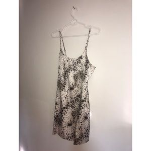 Like new Alice & Olivia silk leopard print dress